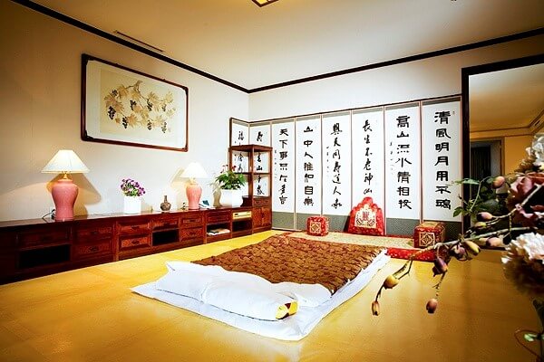 Chinese bed