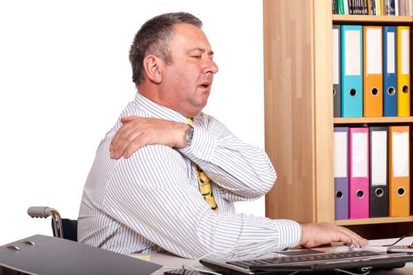 man with shoulder pain